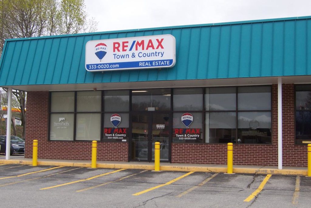 RE/MAX Real Estate Agent in North Providence, Rhode Island