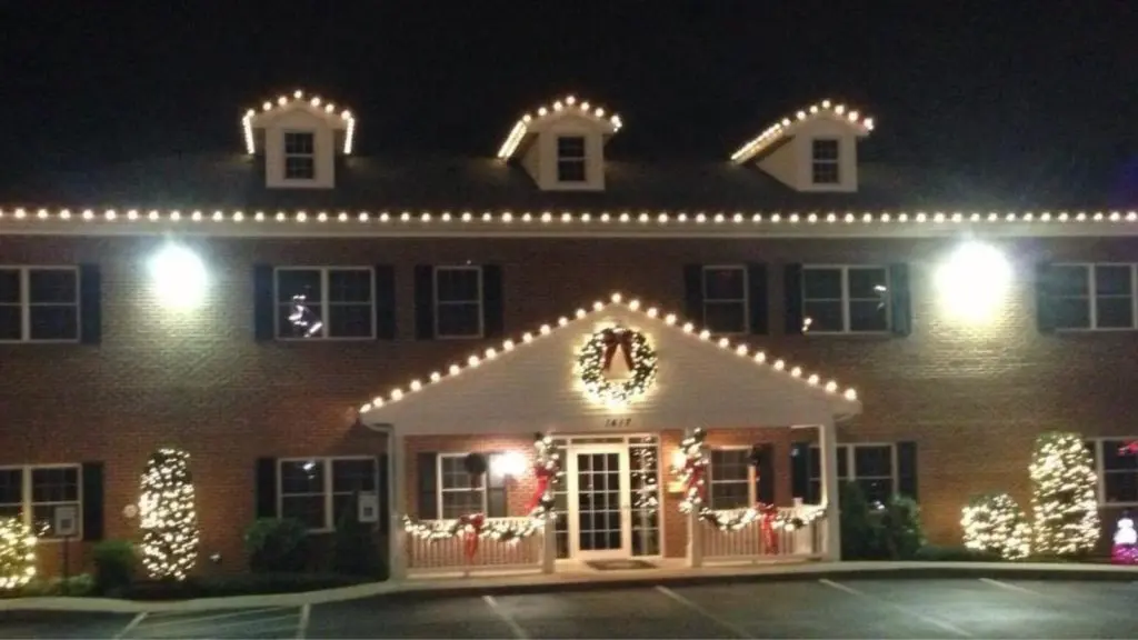 REMAX Christmas in North Providence